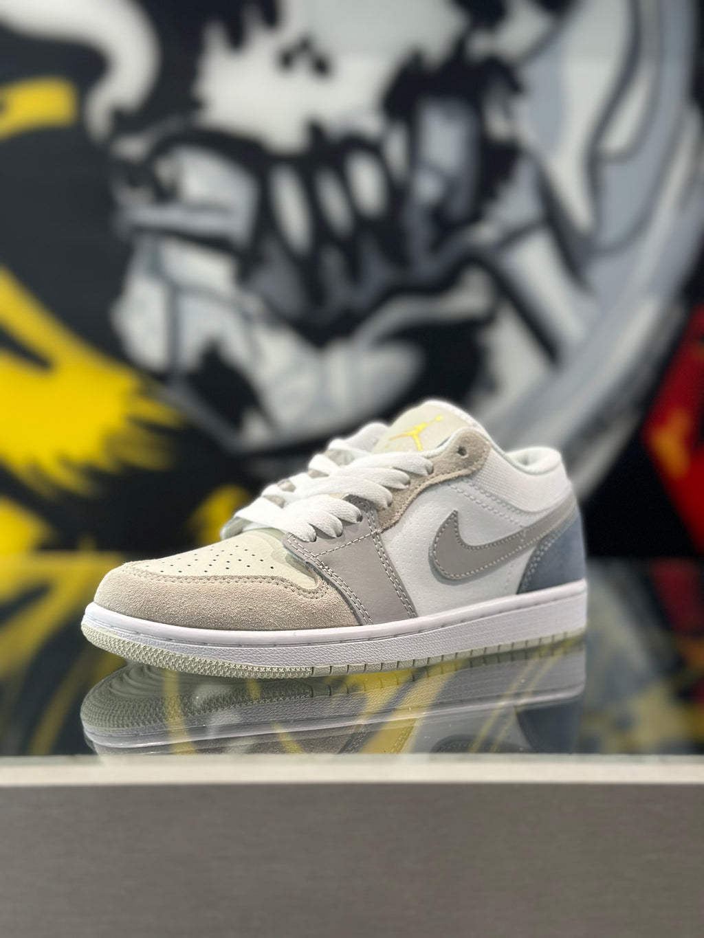 Jordan Retro 1 Low Paris