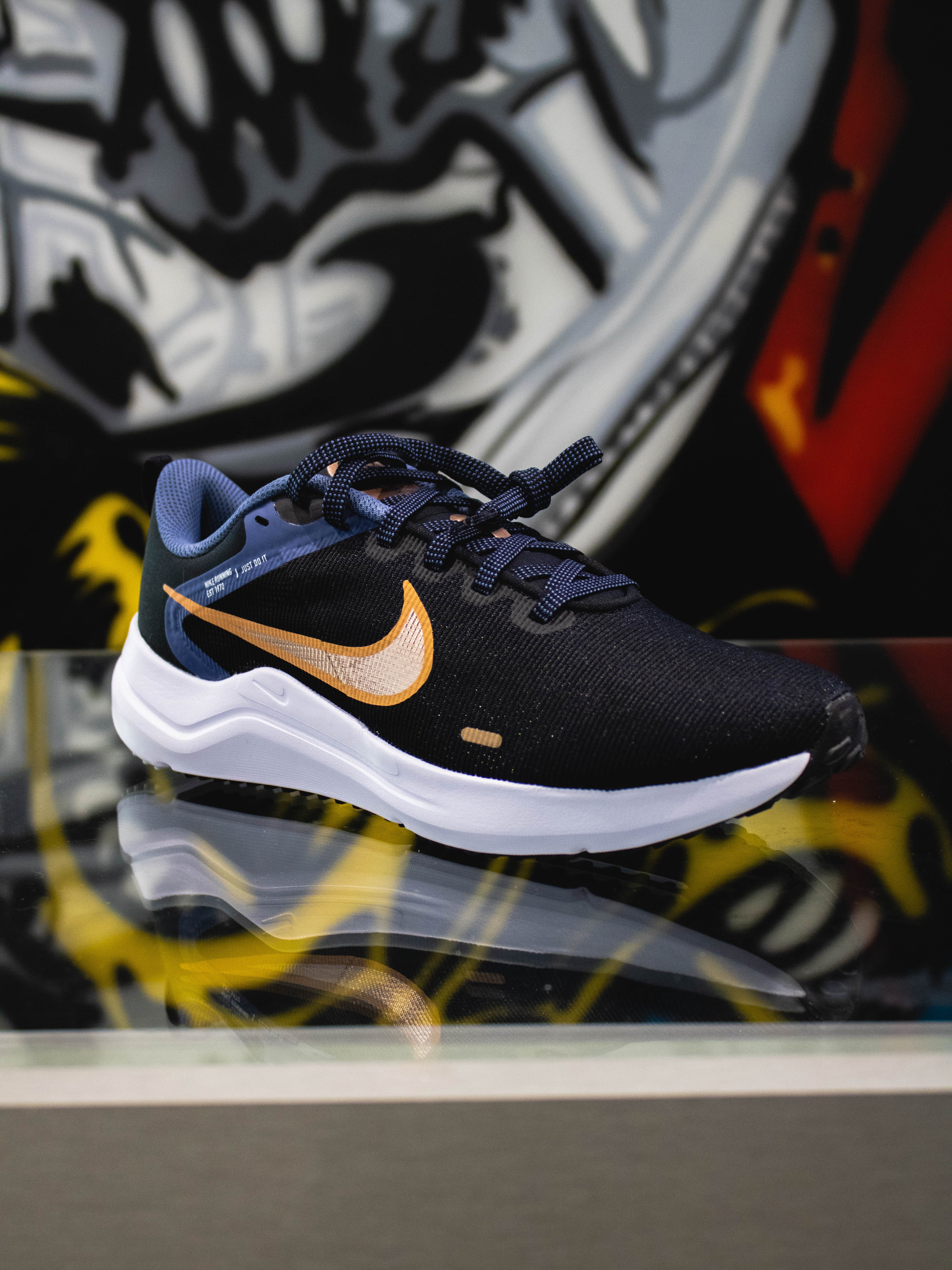Nike Downshifter 12 Black Red Bronze