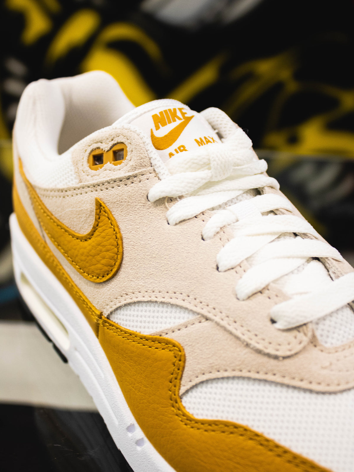Nike Air Max 1 SC Bronze - White