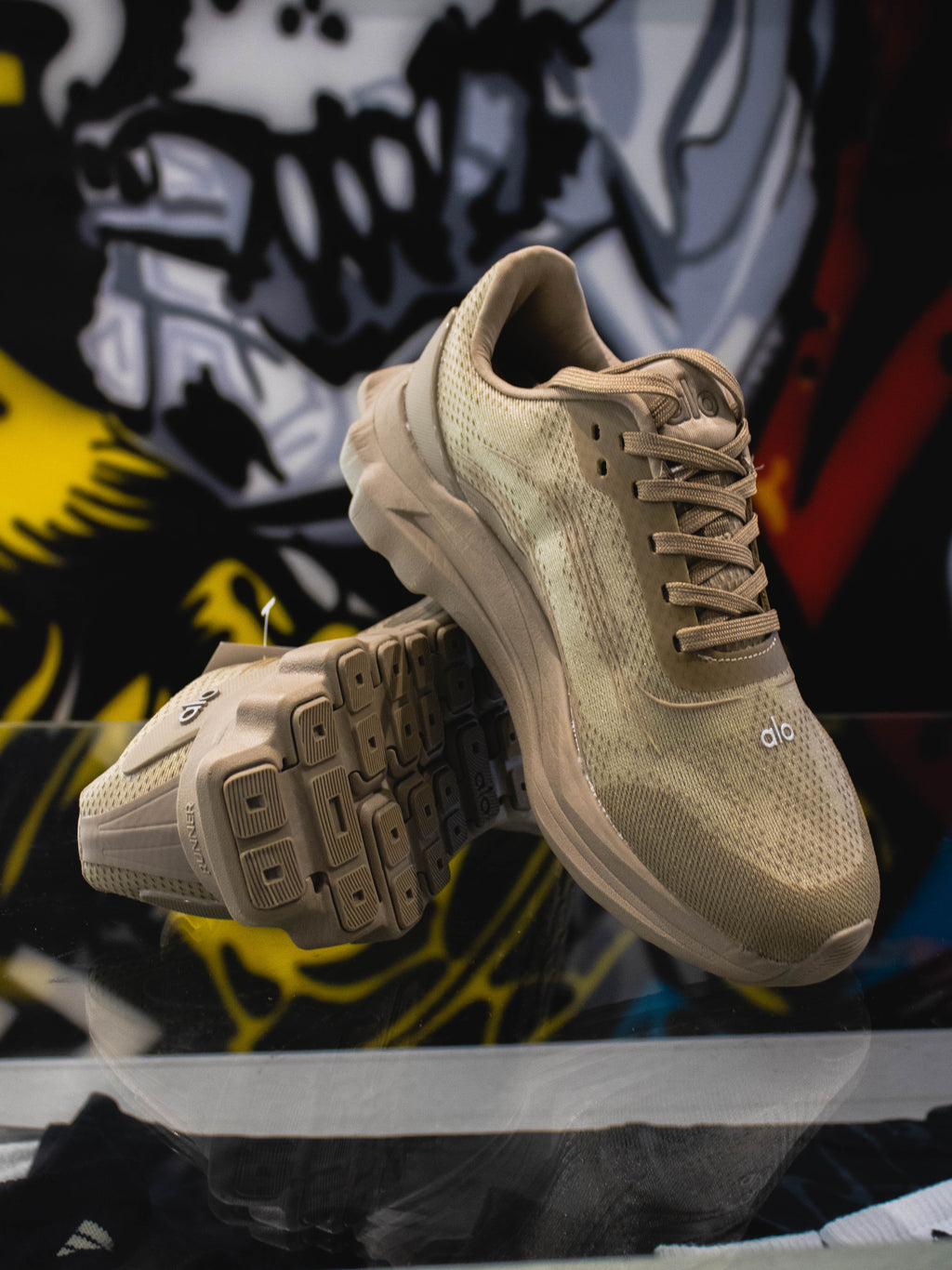 Alo Runners Beige