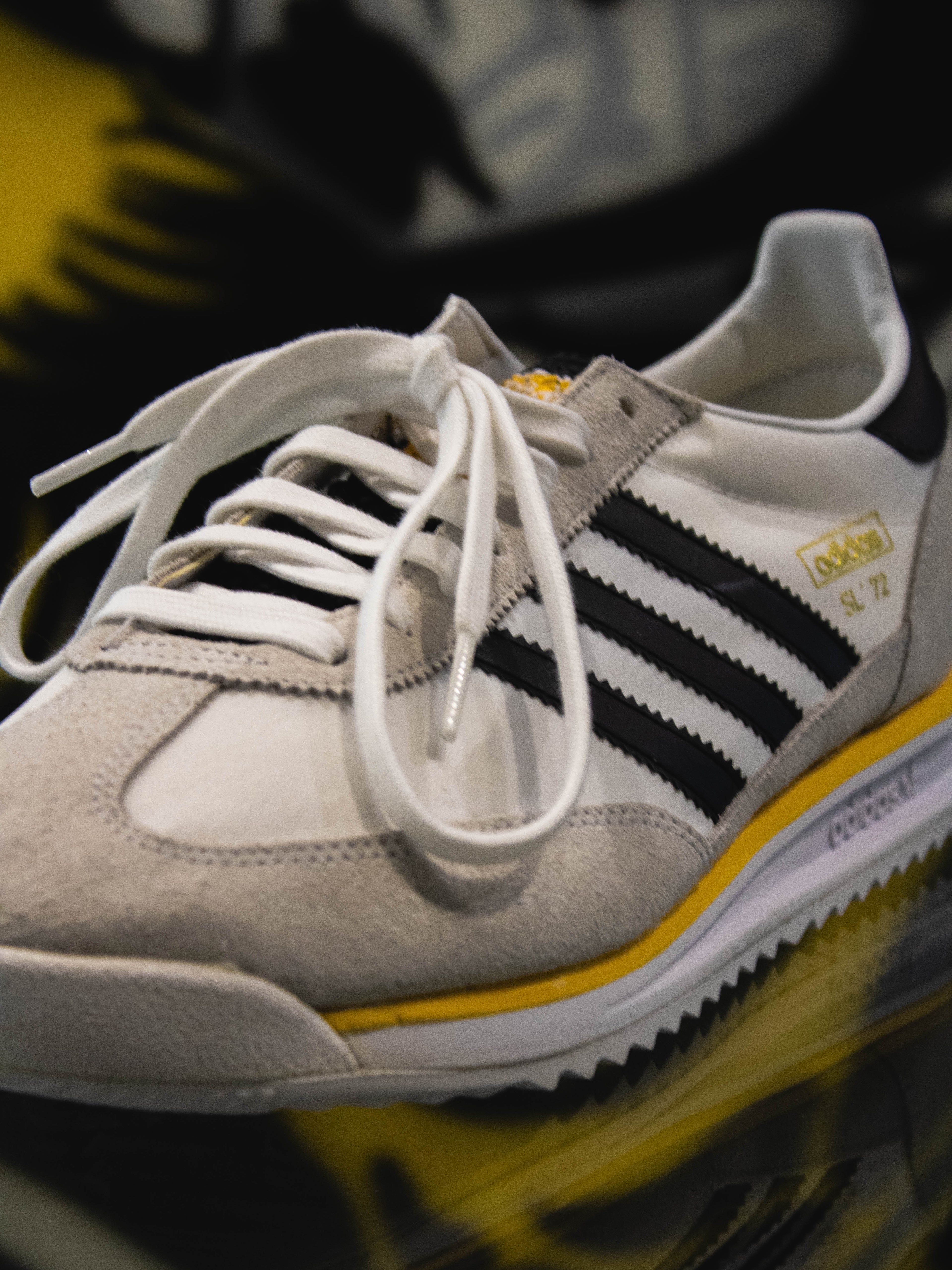 Adidas Originals SL-72 RS Cloud White / Core Black / Gum