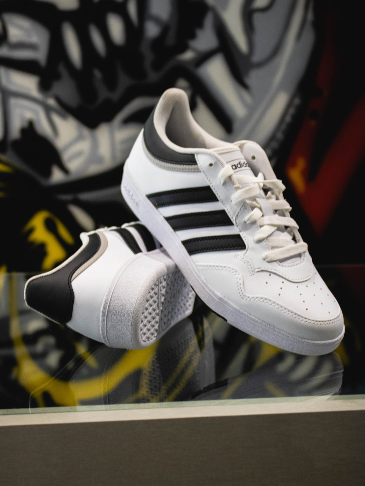 Adidas Hoops 4.0 White / Black